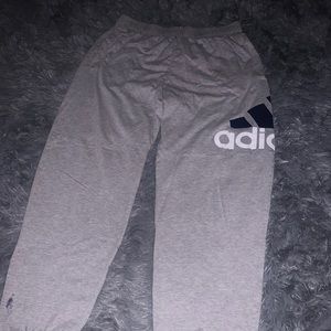 Adidas joggers size (L) in men